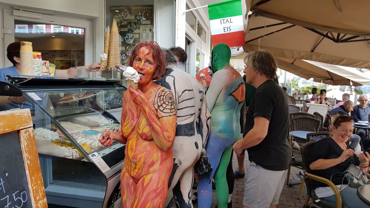 Außen Kunst - Innen Abkühlung Harzer Naturistentage: Außen Kunst - Innen Abkühlung