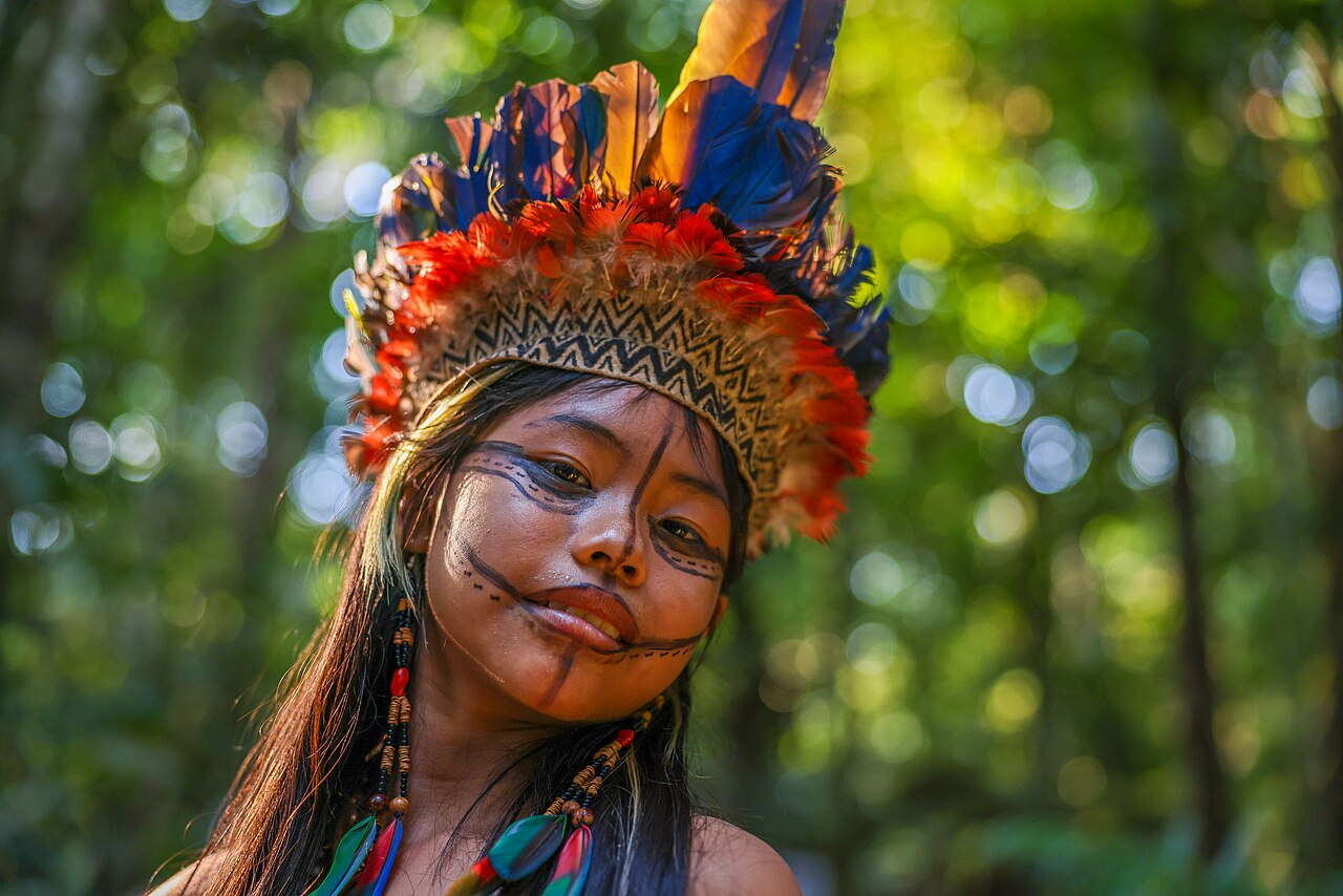 Bemalung und Schmuck gab es schon viel früher als Kleidung
